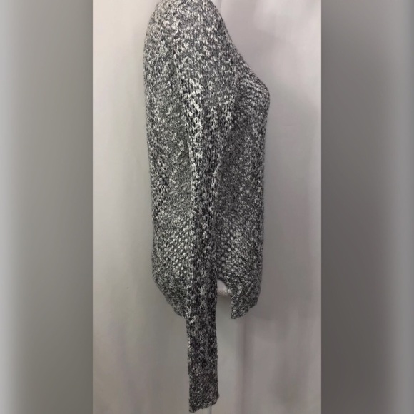 Caslon Long Sleeve Gray/Beige Heather Knit Sweater - Picture 2 of 6